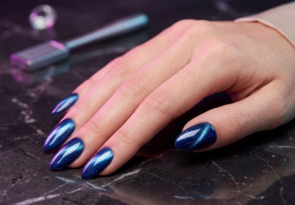 Манікюр котяче око